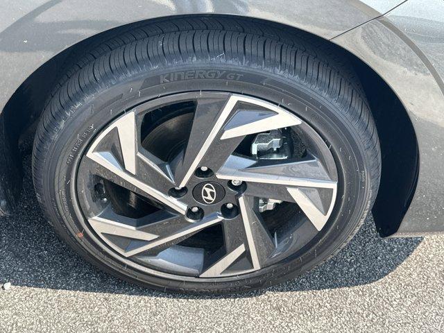 new 2025 Hyundai ELANTRA HEV car, priced at $28,566