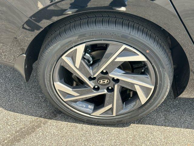 new 2025 Hyundai Elantra car, priced at $24,467