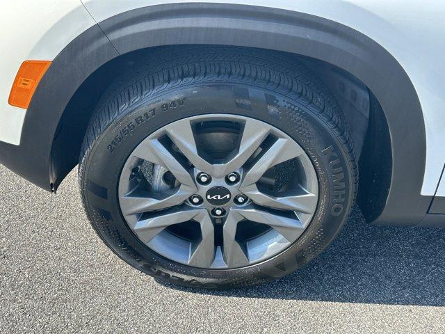 used 2023 Kia Seltos car, priced at $20,290