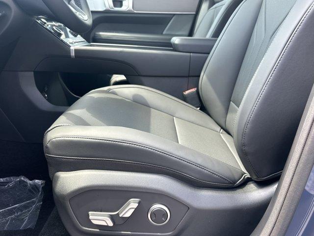 new 2025 Hyundai Santa Fe car, priced at $37,962