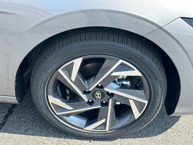 new 2025 Hyundai Elantra car, priced at $24,522