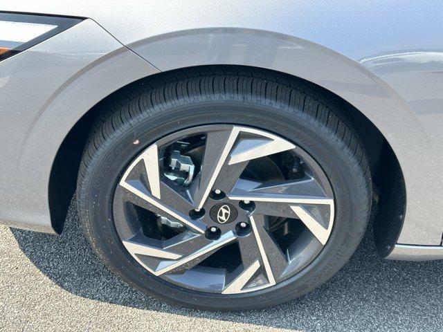 new 2025 Hyundai Elantra car, priced at $24,522