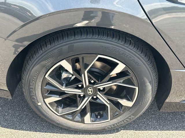 new 2025 Hyundai Sonata car, priced at $28,798