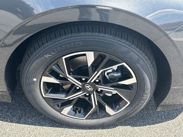new 2025 Hyundai Sonata car, priced at $28,798