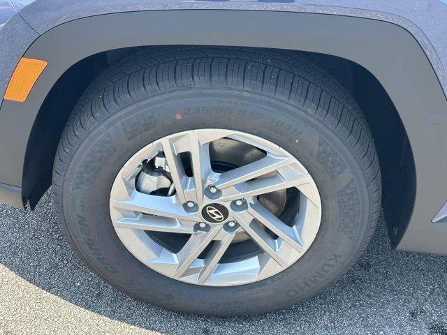 new 2025 Hyundai Tucson car, priced at $28,206