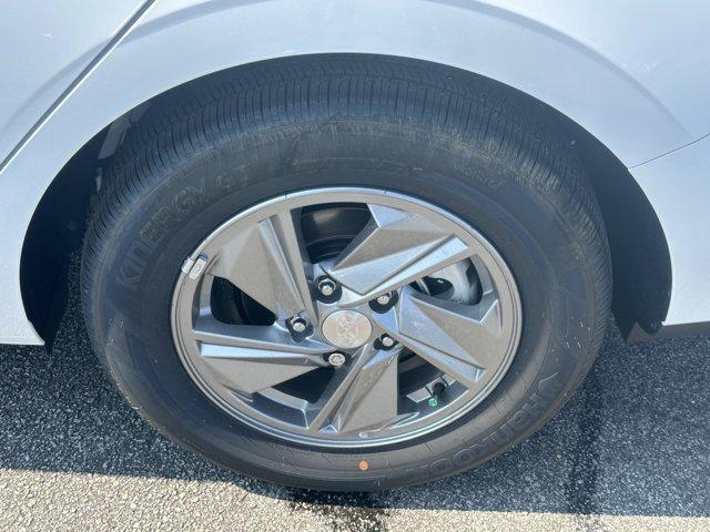 new 2025 Hyundai Elantra car, priced at $24,415