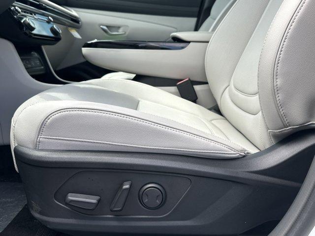 new 2025 Hyundai TUCSON Hybrid car, priced at $43,850