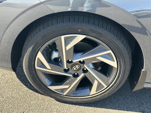 new 2025 Hyundai Elantra car, priced at $24,467
