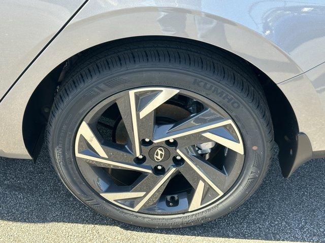 new 2025 Hyundai Elantra car, priced at $24,467