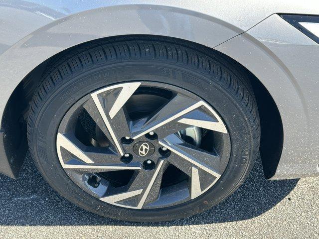 new 2025 Hyundai Elantra car, priced at $24,467