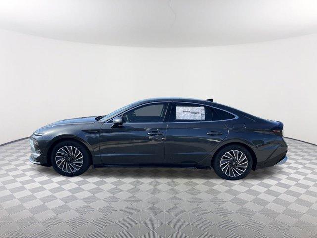 new 2025 Hyundai Sonata Hybrid car, priced at $36,993