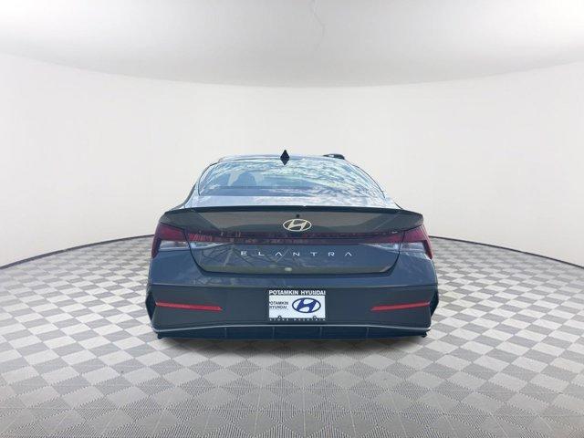 new 2025 Hyundai Elantra car, priced at $24,422