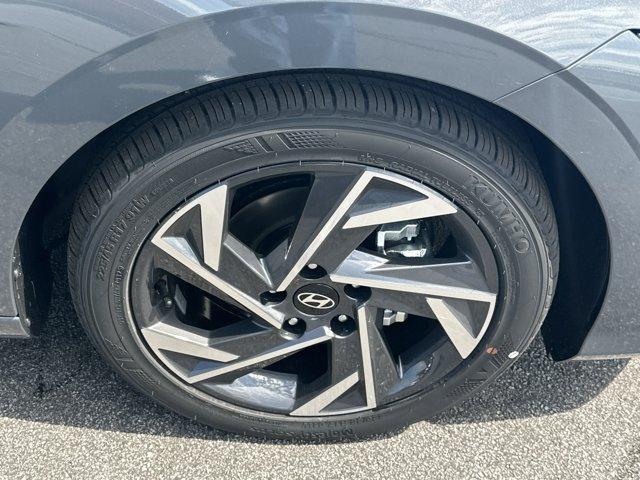 new 2025 Hyundai Elantra car, priced at $24,422