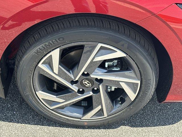 new 2025 Hyundai Elantra car, priced at $24,826