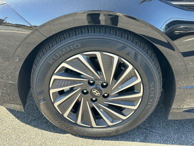 new 2025 Hyundai Sonata Hybrid car, priced at $36,771