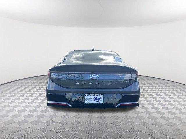 new 2025 Hyundai Sonata Hybrid car, priced at $38,758