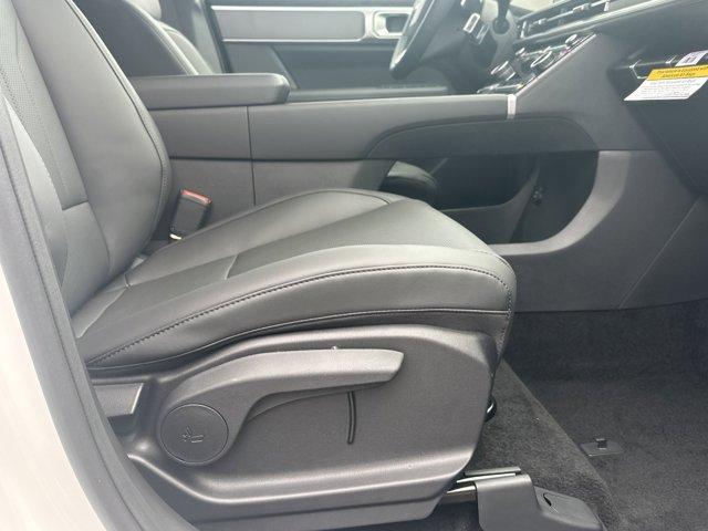 new 2025 Hyundai Santa Fe car, priced at $38,446