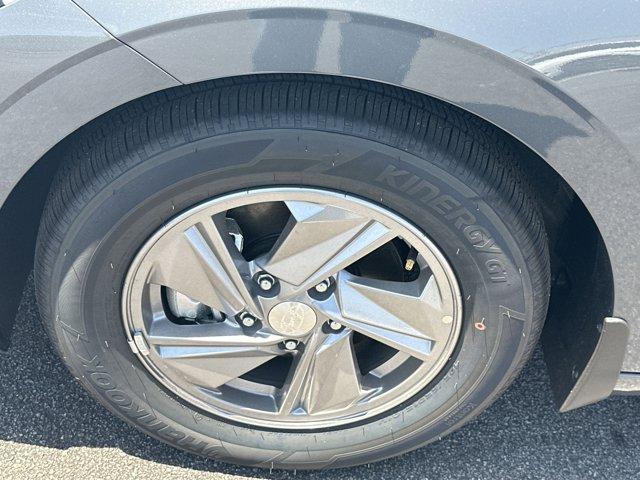 new 2025 Hyundai Elantra car, priced at $23,885