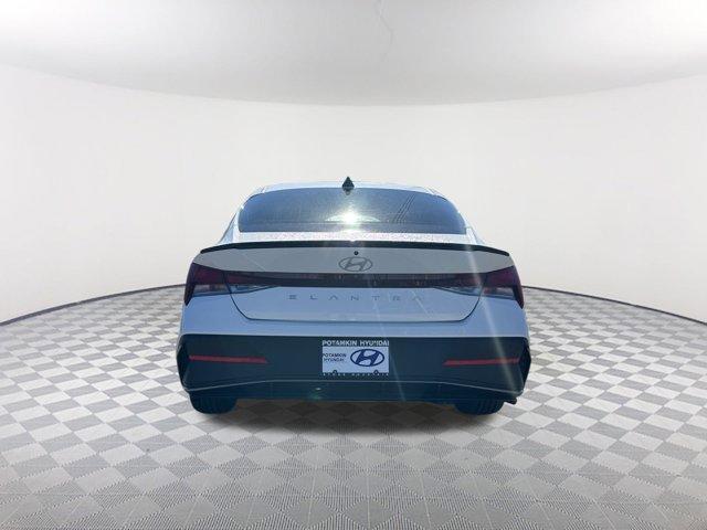 new 2025 Hyundai Elantra car, priced at $24,981