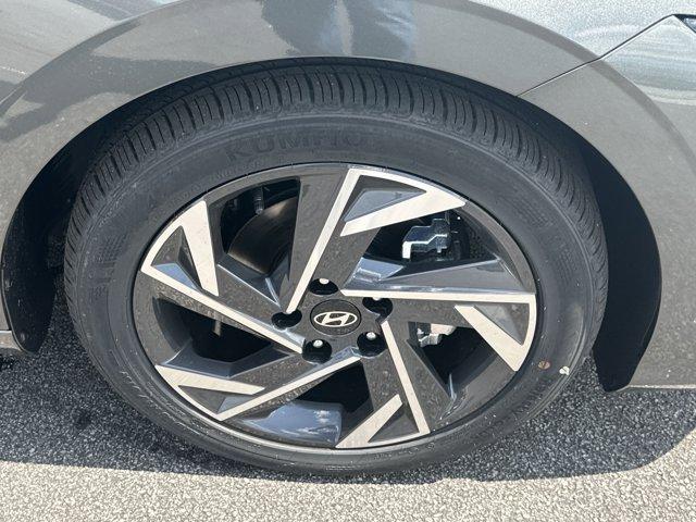 new 2025 Hyundai Elantra car, priced at $24,422