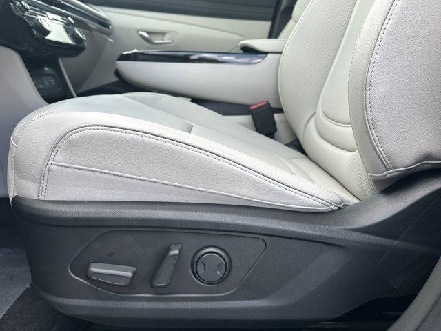 new 2025 Hyundai TUCSON Hybrid car, priced at $42,506