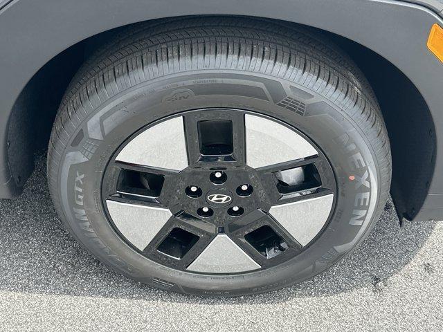 new 2025 Hyundai SANTA FE HEV car, priced at $39,277