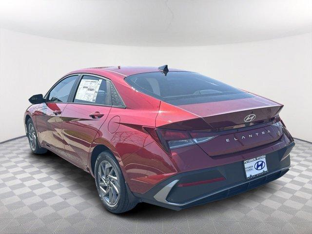 new 2024 Hyundai Elantra car, priced at $23,623