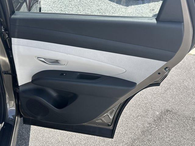 new 2025 Hyundai TUCSON Hybrid car, priced at $38,220