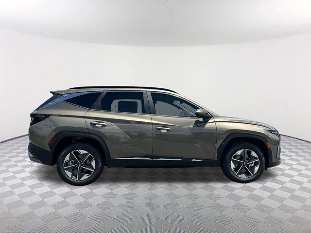 new 2025 Hyundai TUCSON Hybrid car, priced at $38,220