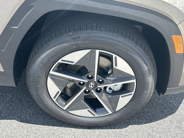 new 2025 Hyundai TUCSON Hybrid car, priced at $38,220