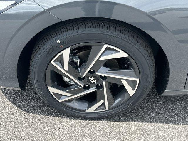 new 2025 Hyundai Elantra car, priced at $24,422