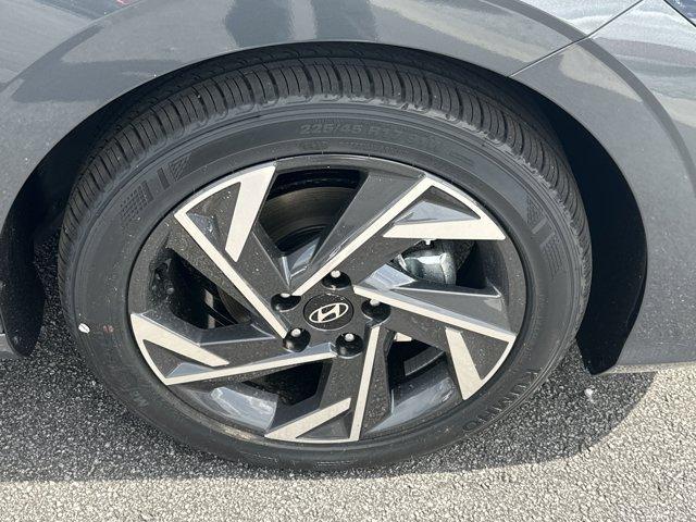 new 2025 Hyundai Elantra car, priced at $24,422