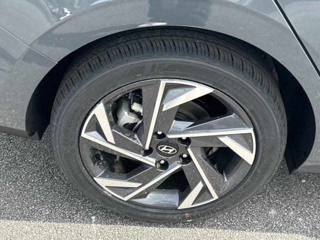 new 2025 Hyundai Elantra car, priced at $24,422
