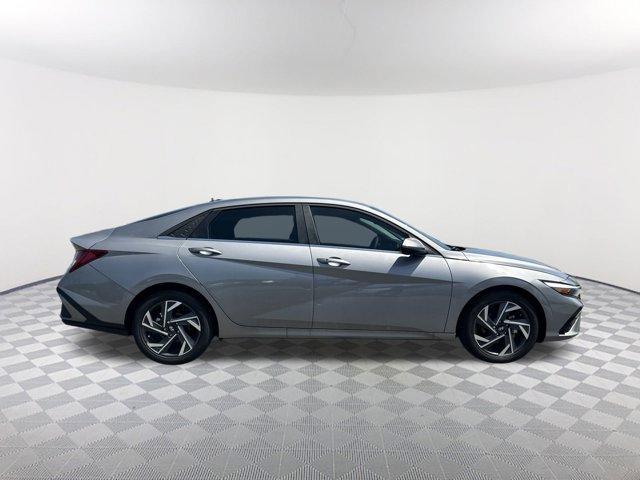 new 2025 Hyundai Elantra car