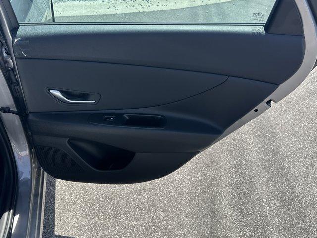 new 2025 Hyundai Elantra car