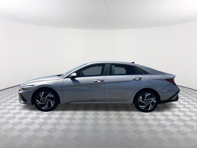 new 2025 Hyundai Elantra car