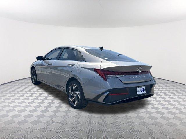new 2025 Hyundai Elantra car