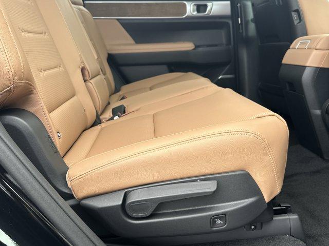 new 2025 Hyundai SANTA FE HEV car, priced at $46,085