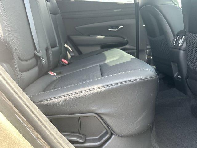 new 2025 Hyundai TUCSON Hybrid car, priced at $42,592
