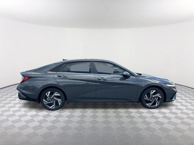 new 2025 Hyundai Elantra car, priced at $27,869