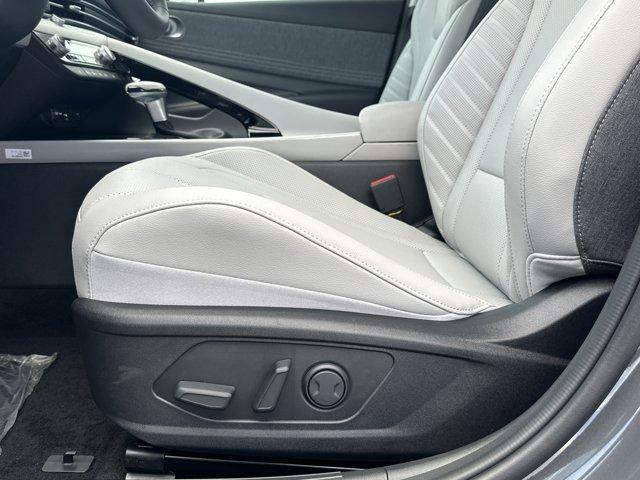 new 2025 Hyundai Elantra car, priced at $27,869