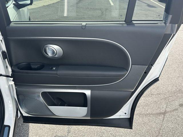 new 2026 Hyundai IONIQ 9 car, priced at $77,033