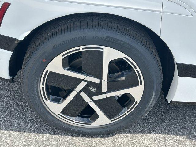 new 2026 Hyundai IONIQ 9 car, priced at $77,033