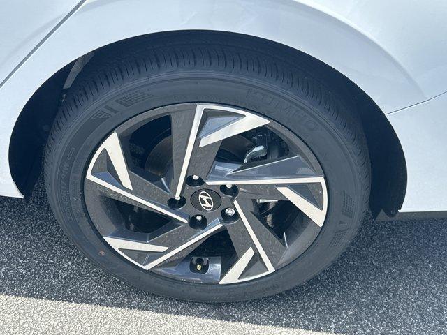 new 2025 Hyundai Elantra car, priced at $24,875