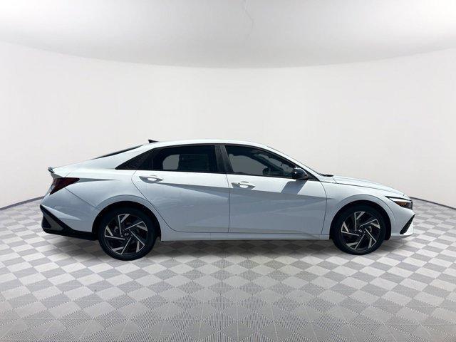 new 2025 Hyundai Elantra car, priced at $24,875
