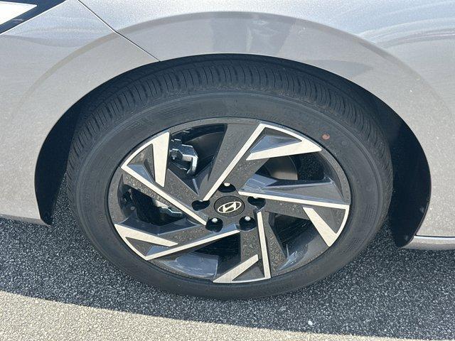 new 2025 Hyundai Elantra car, priced at $24,391