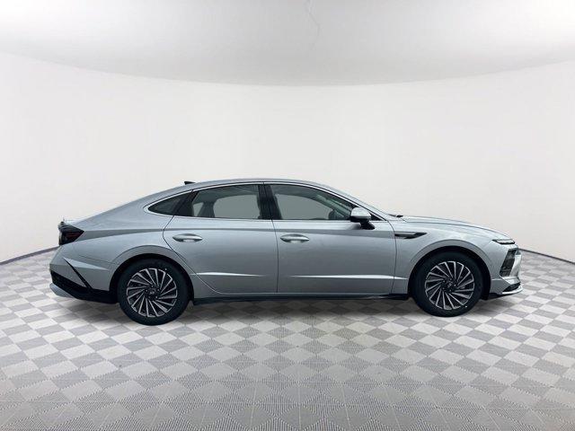 new 2025 Hyundai Sonata Hybrid car, priced at $38,915