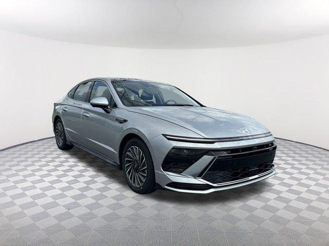 new 2025 Hyundai Sonata Hybrid car, priced at $38,915