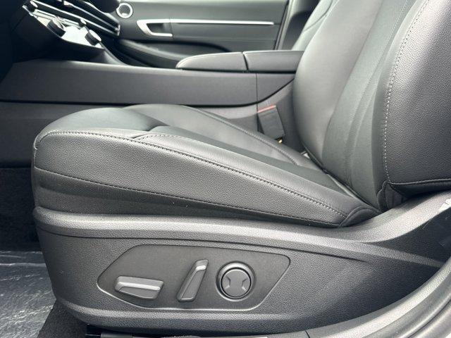 new 2025 Hyundai Sonata Hybrid car, priced at $38,915