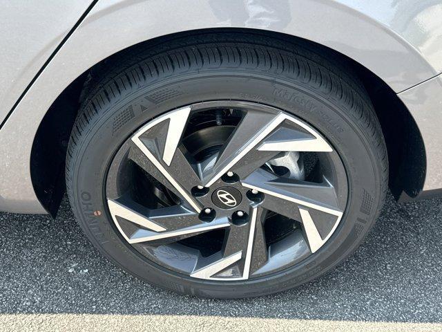 new 2025 Hyundai Elantra car, priced at $24,376